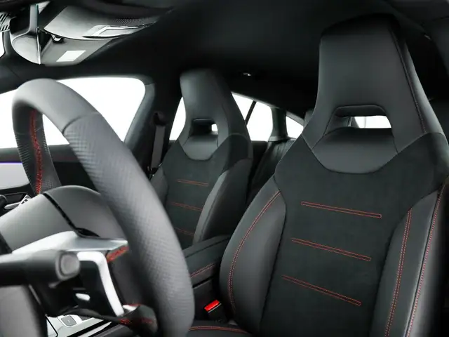 Mercedes-Benz Cla view 13