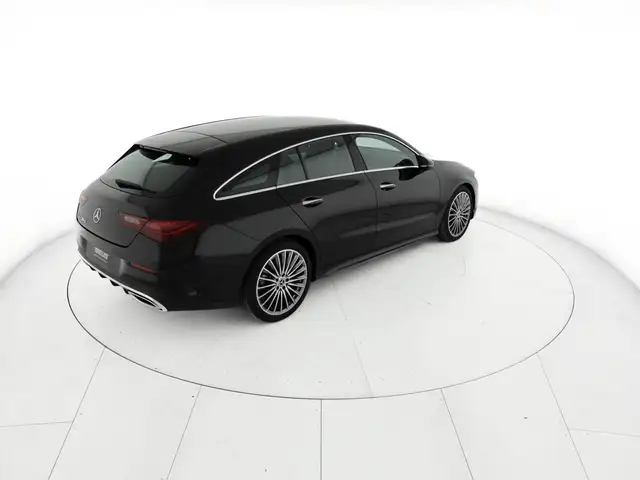 Mercedes-Benz Cla view 4