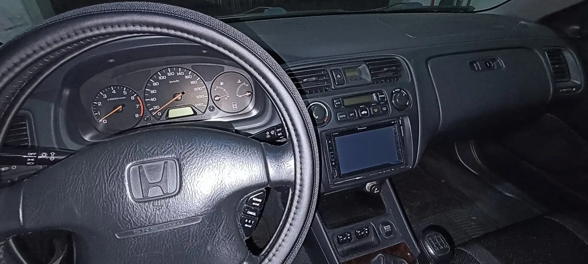 Honda Accord Coupe 2.0i ES - 2