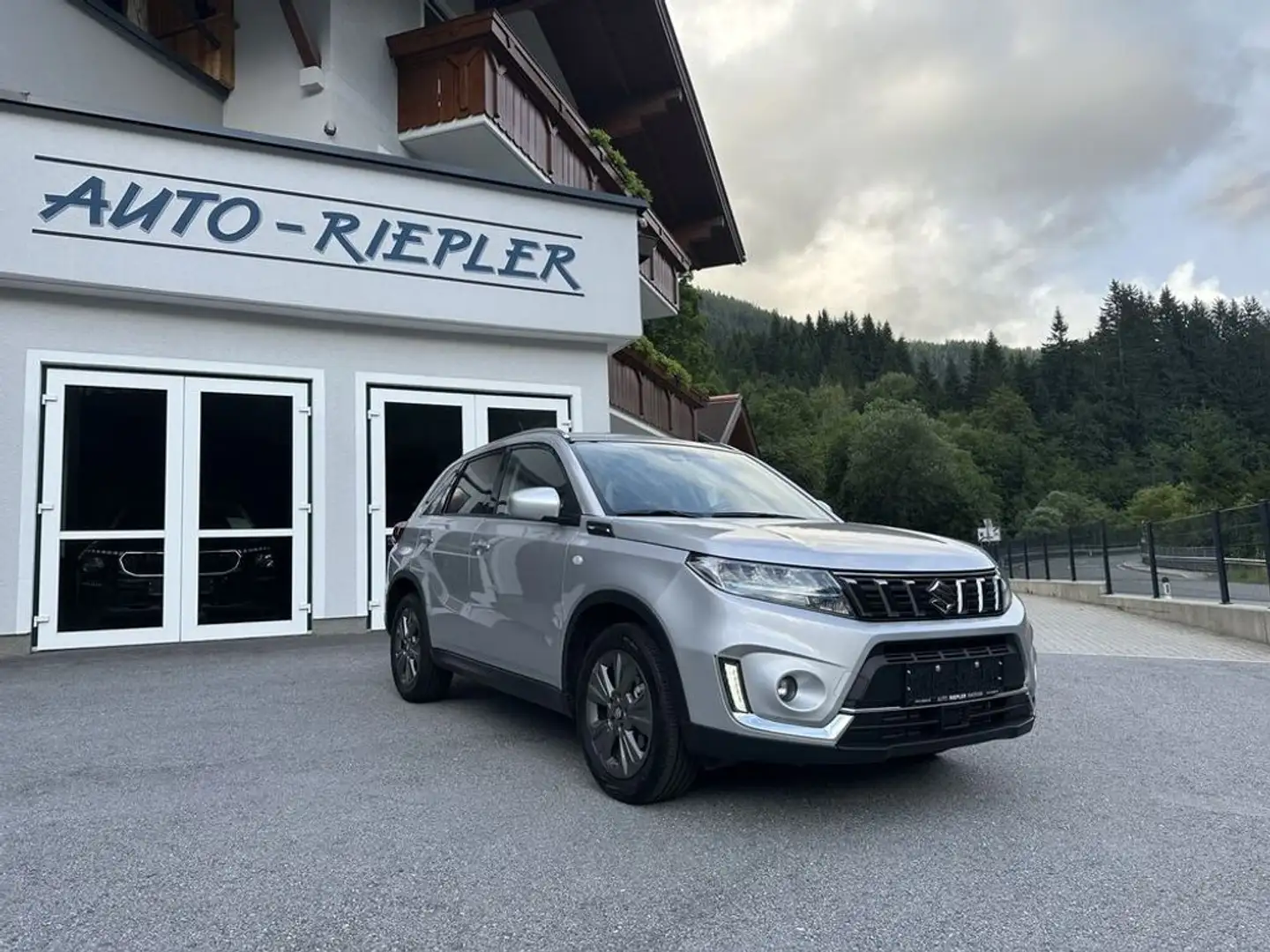 Suzuki Vitara !!!Winteraktion!!! 1,4 GL DITC Hybrid ALLGRIP sh Silber - 2