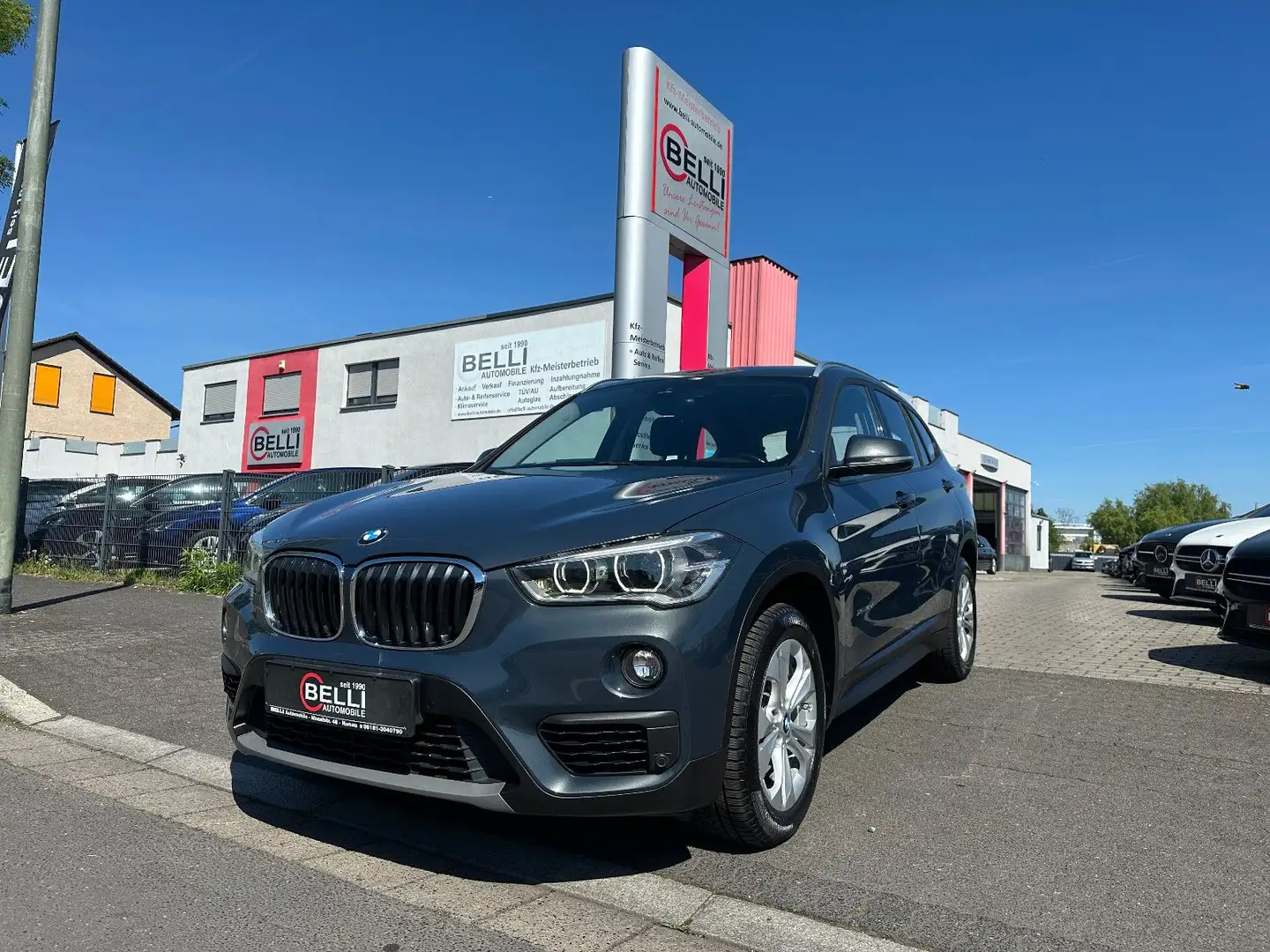 BMW X1 xDrive 18 d Advantage Navi AHK FINANZIERUNG Grau - 1