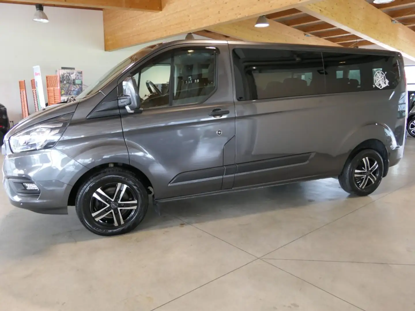 Ford Transit Custom 320 2.0 TDCi 130 PL Combi Trend Grigio - 2