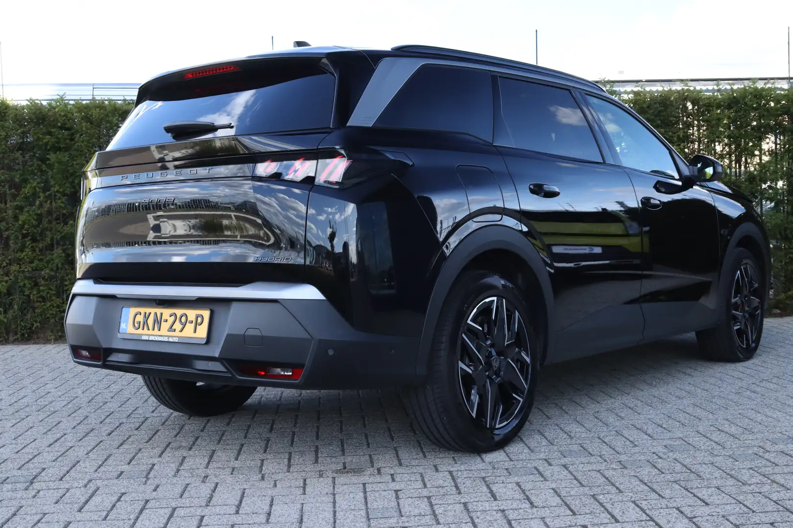 Peugeot 5008 1.2 Hybrid 145 Allure | Adaptieve Cruise | 360 Cam Zwart - 2