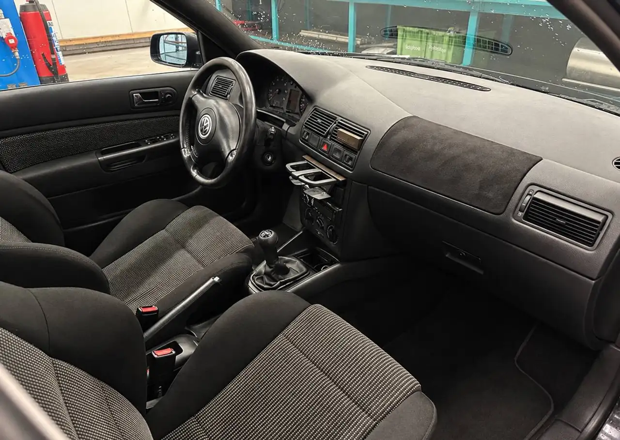 Volkswagen Golf 1.8-5V Turbo GTI Handgeschakeld, foto 5
