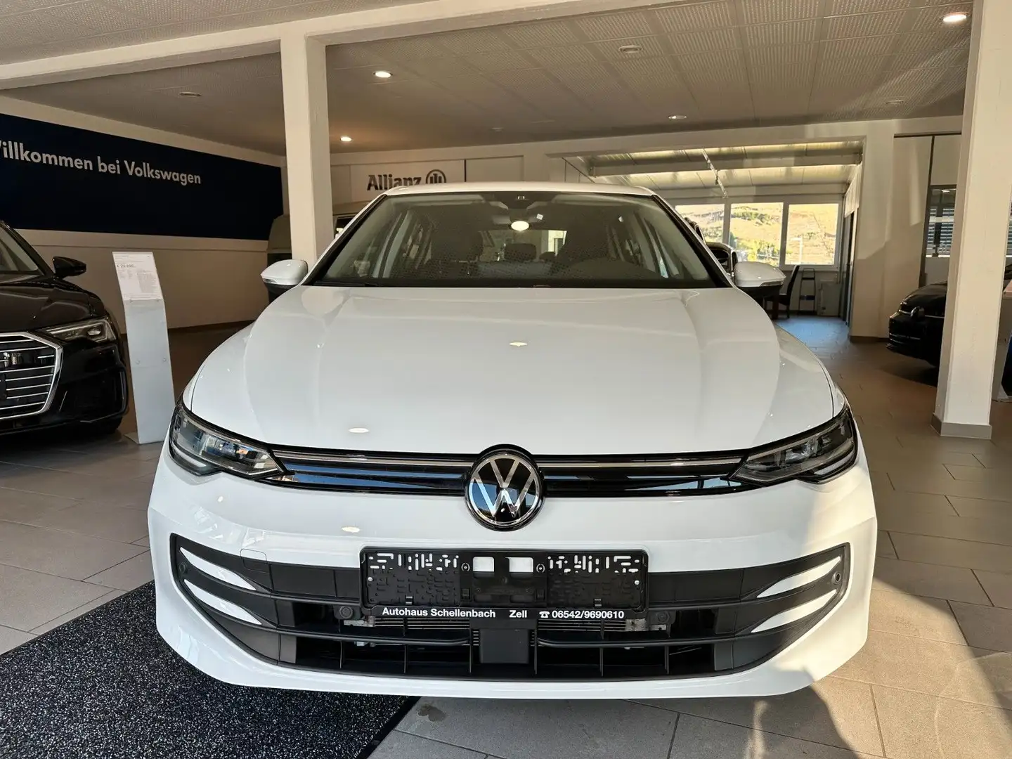 Volkswagen Golf VIII*5JGarantie*LED*SHZ*AHK*ACC*FACELIFT* Blanco - 2