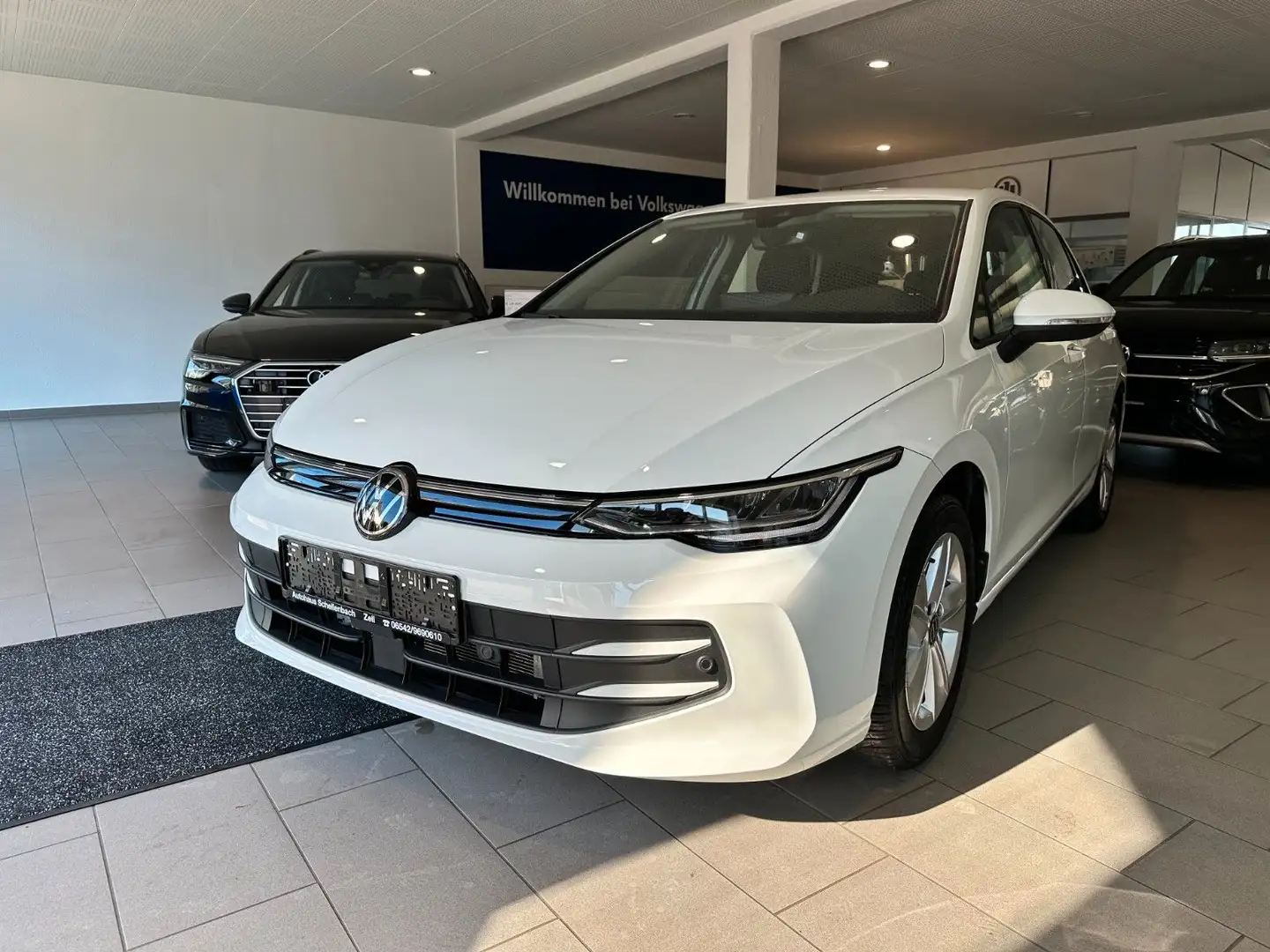 Volkswagen Golf VIII*5JGarantie*LED*SHZ*AHK*ACC*FACELIFT* Blanco - 1