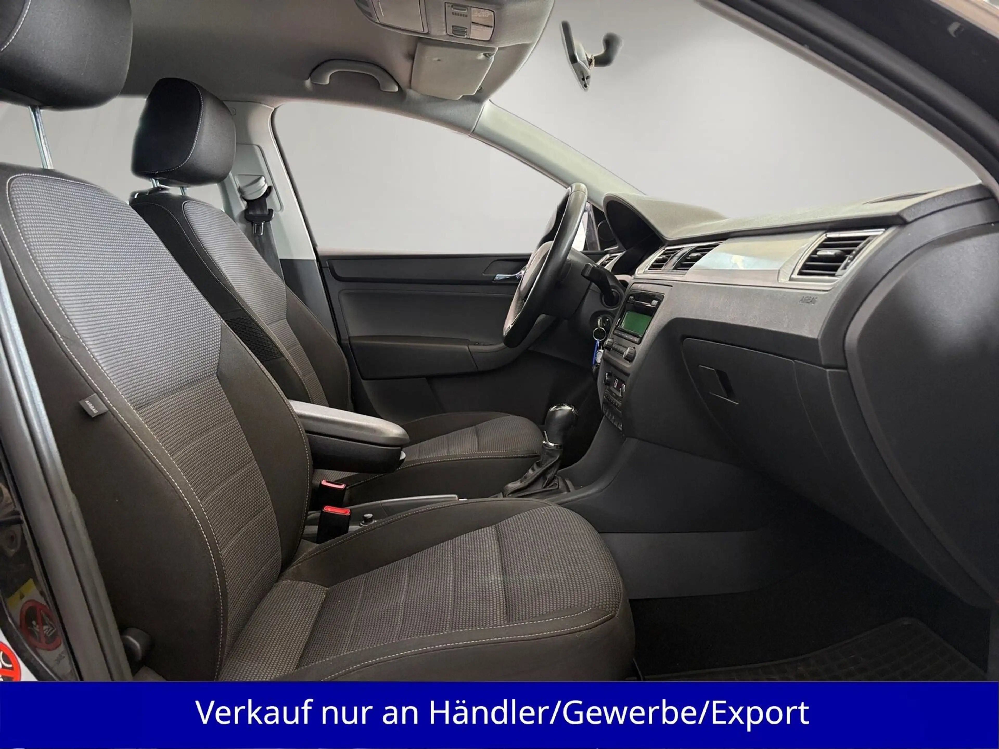 Skoda Rapid/Spaceback Spaceback 1.4 TSI Automatik AAC SHZ PDC — photo 14