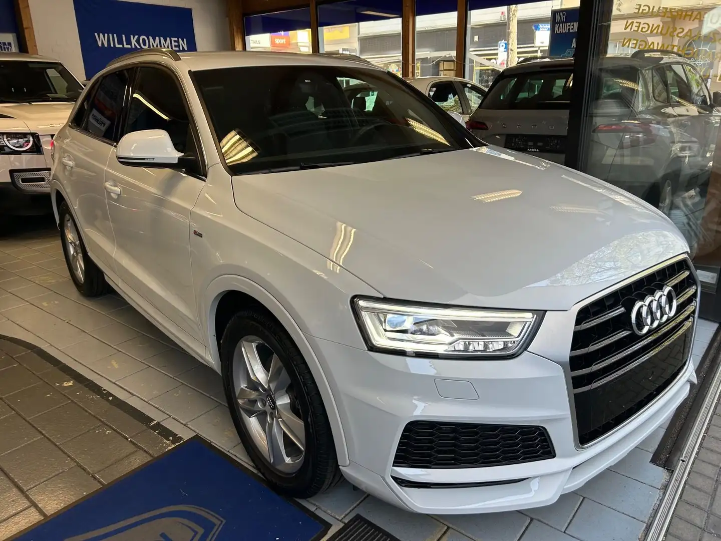 Audi Q3 1.4TFSI S-LINE SPORTPAKET  2x +VIELE EXTRAS Weiß - 2