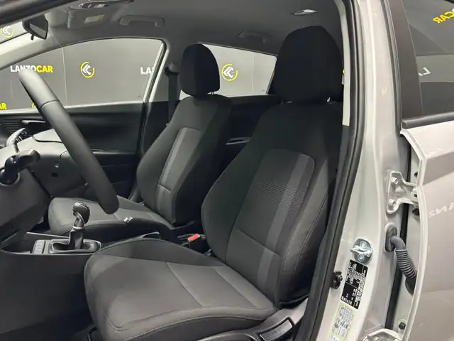 Hyundai I20 view 12