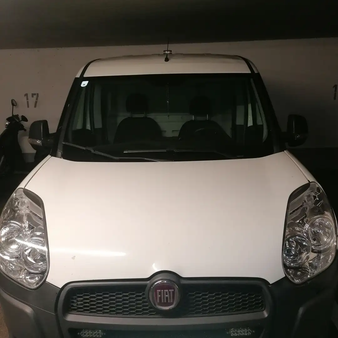 Fiat Doblo 1.6 Weiß - 1