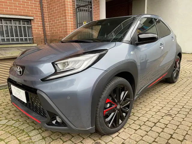 Toyota Aygo X 1.0 VVT -I UNDERCOVER