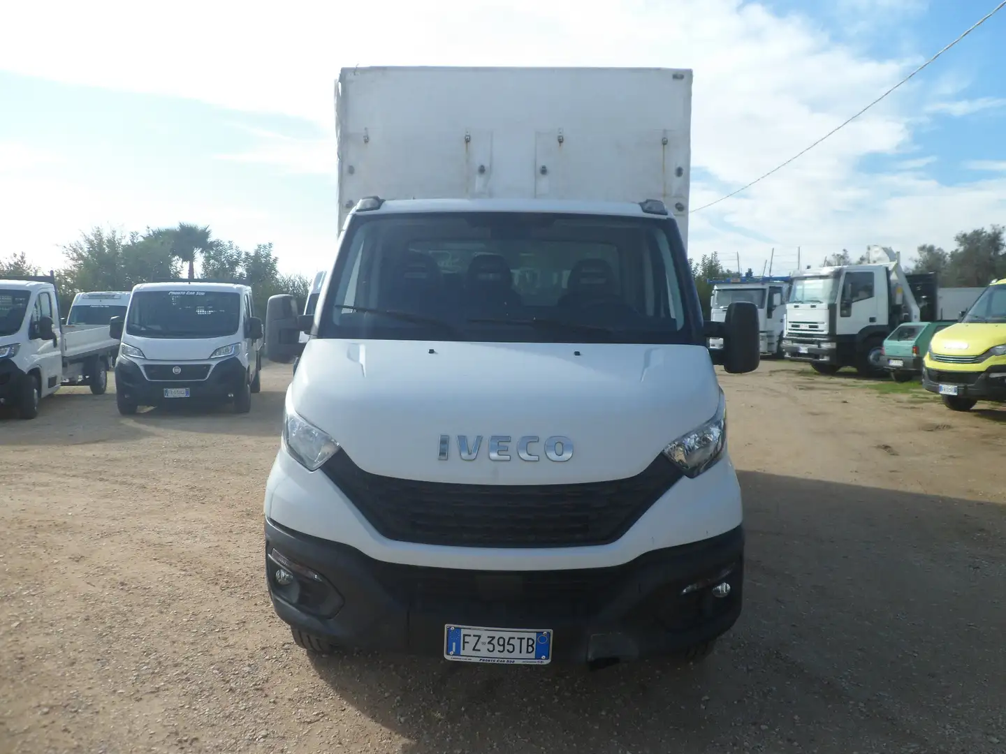 Iveco Daily 35c18 centinato con pedana Blanco - 2