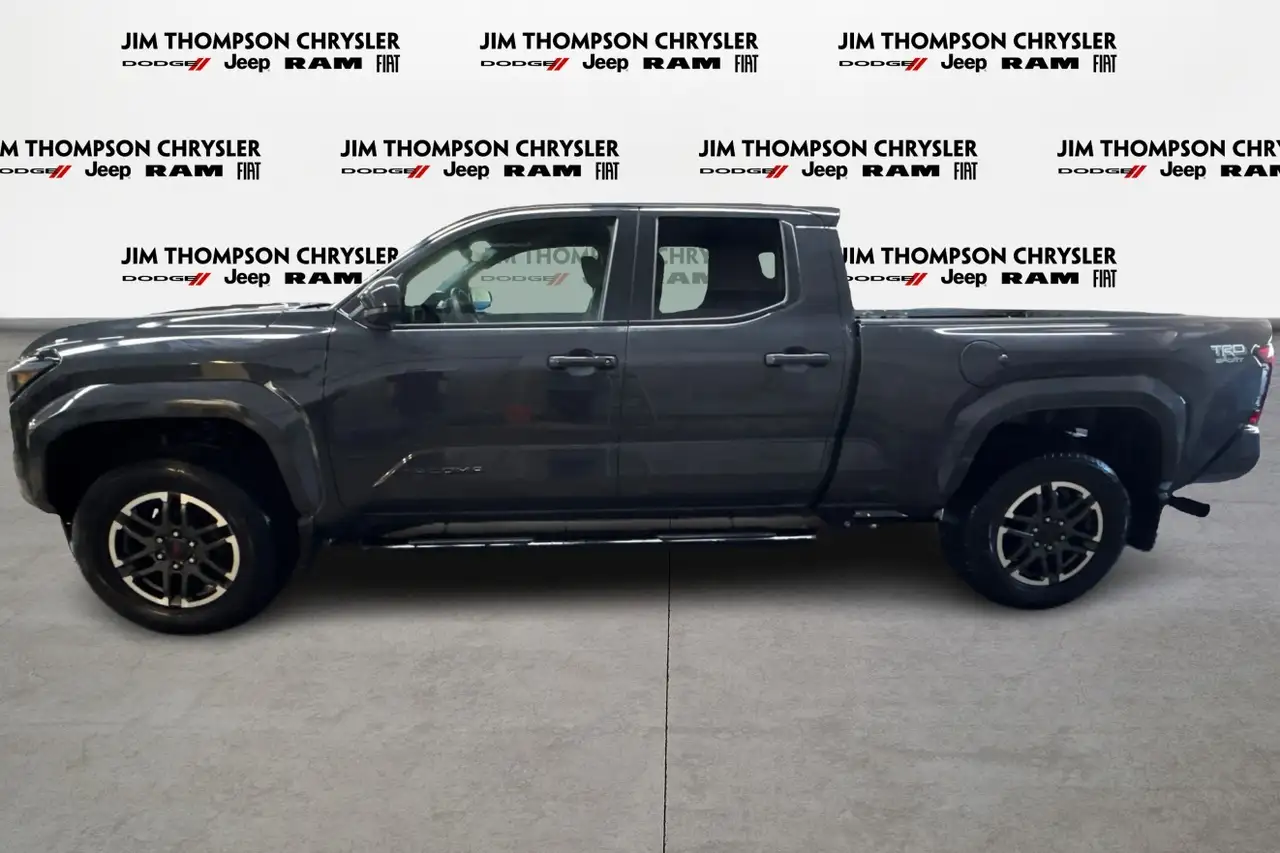 Toyota Tacoma снимка Toyota Tacoma