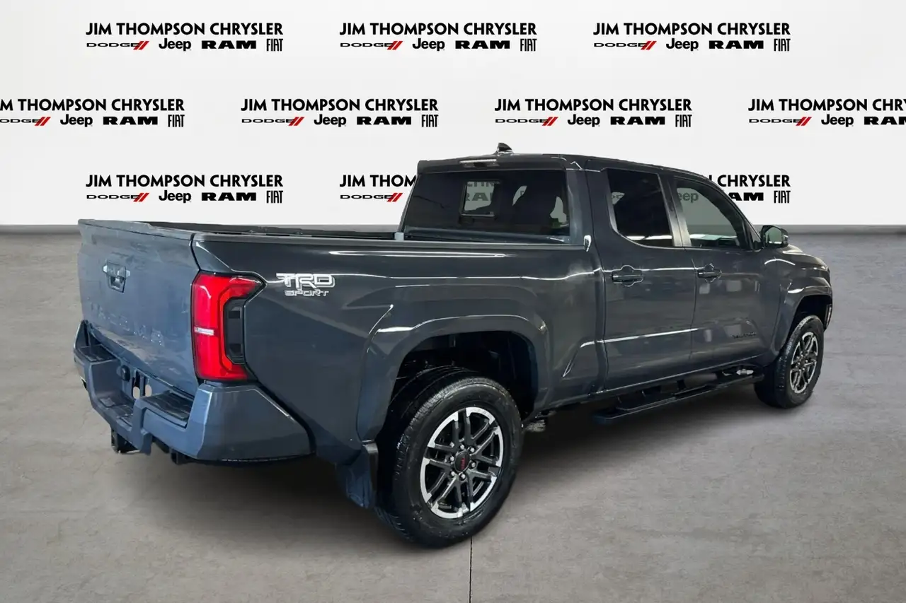 Toyota Tacoma снимка Toyota Tacoma