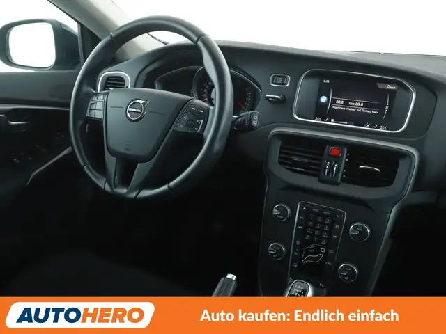 Volvo V40 view 13