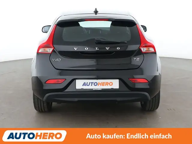 Volvo V40 view 5