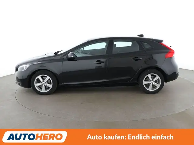 Volvo V40 view 3