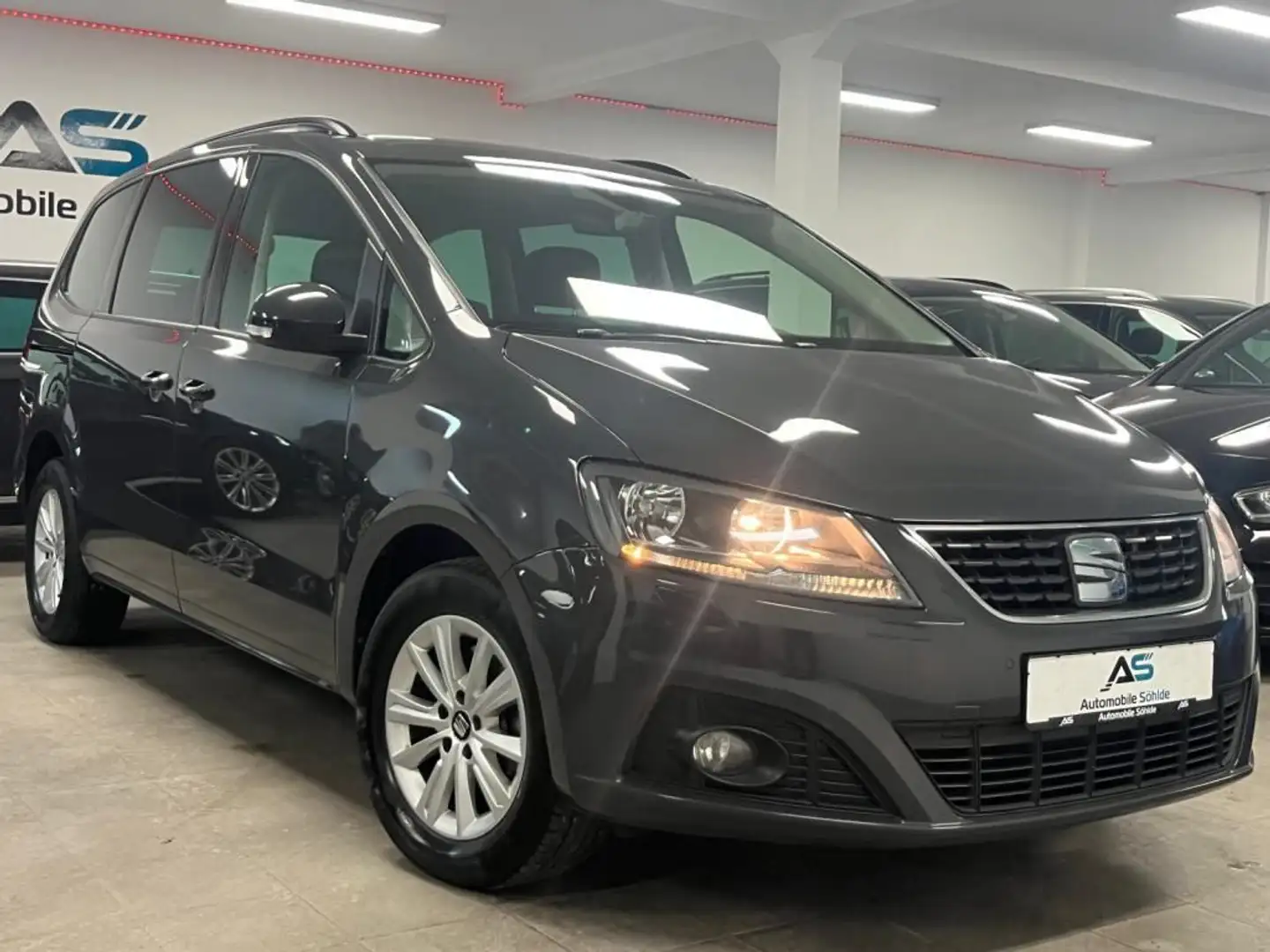 SEAT Alhambra 2.0 TDi DSG Style Navi/Kamera/Temp/Assi Grau - 1