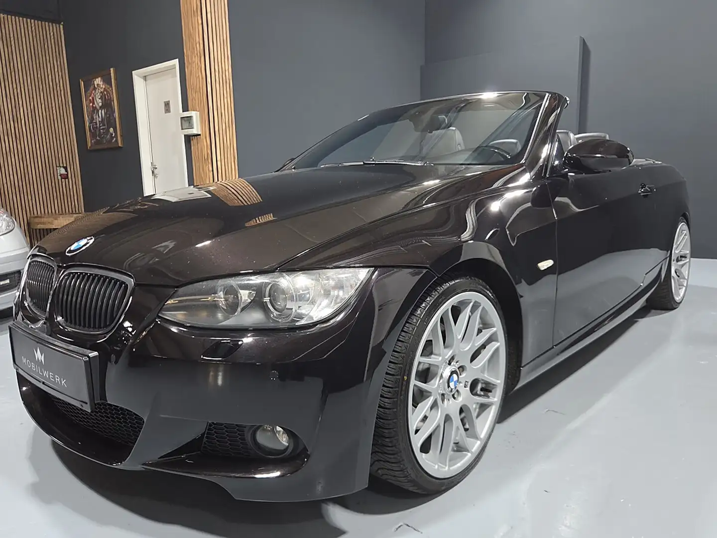 BMW 325 i Cabrio Österreich-Paket Schwarz - 1