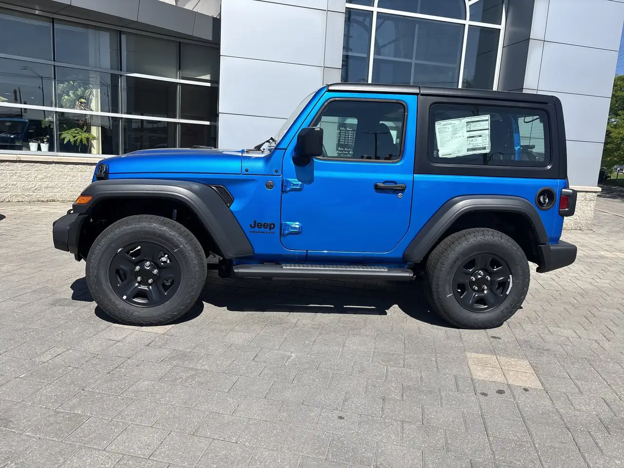 Jeep Wrangler снимка Jeep Wrangler