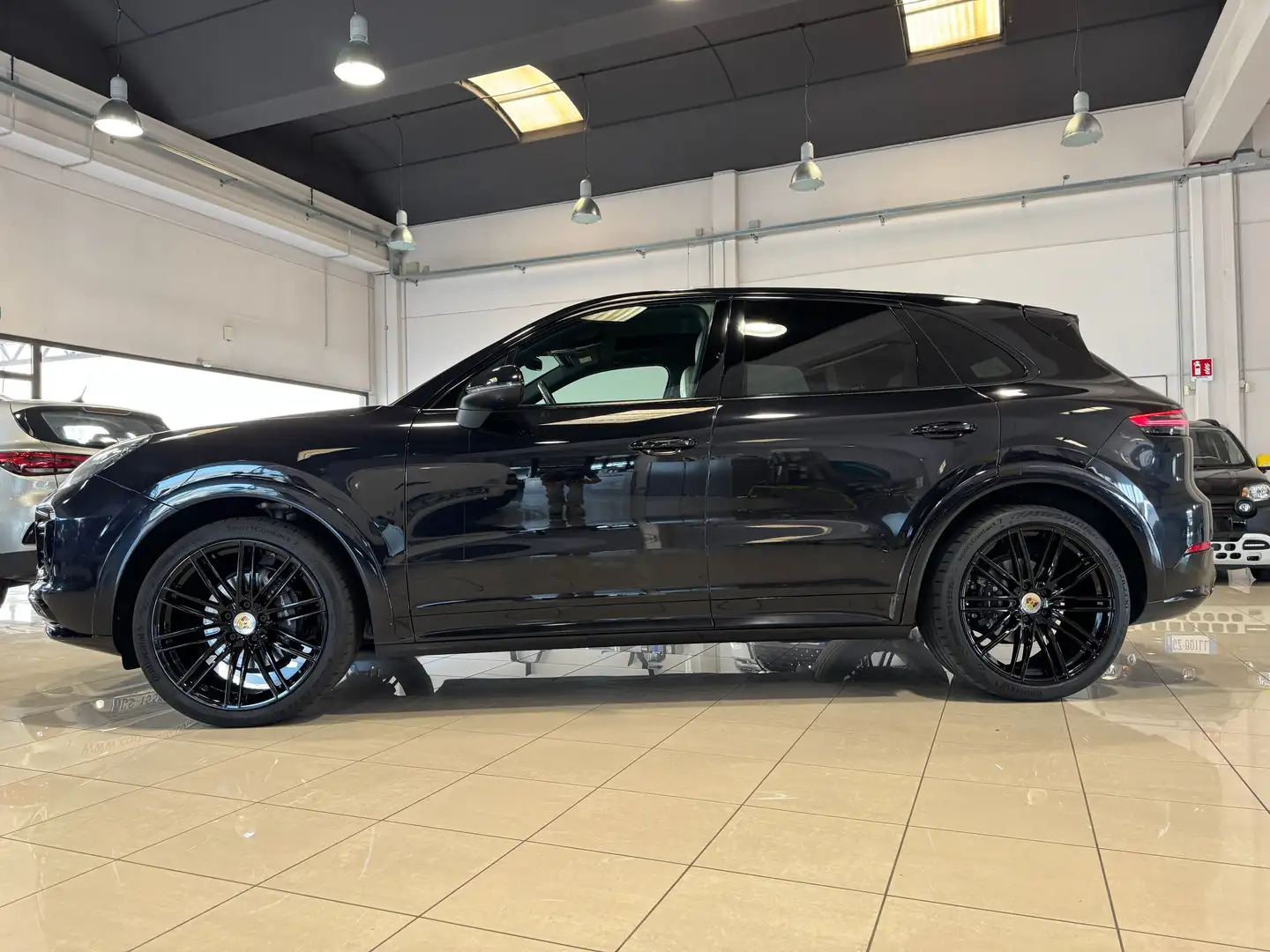 Porsche Cayenne 3.0 V6 340CV TETTO 22'' PASM PRONTA IN SEDE Black - 2