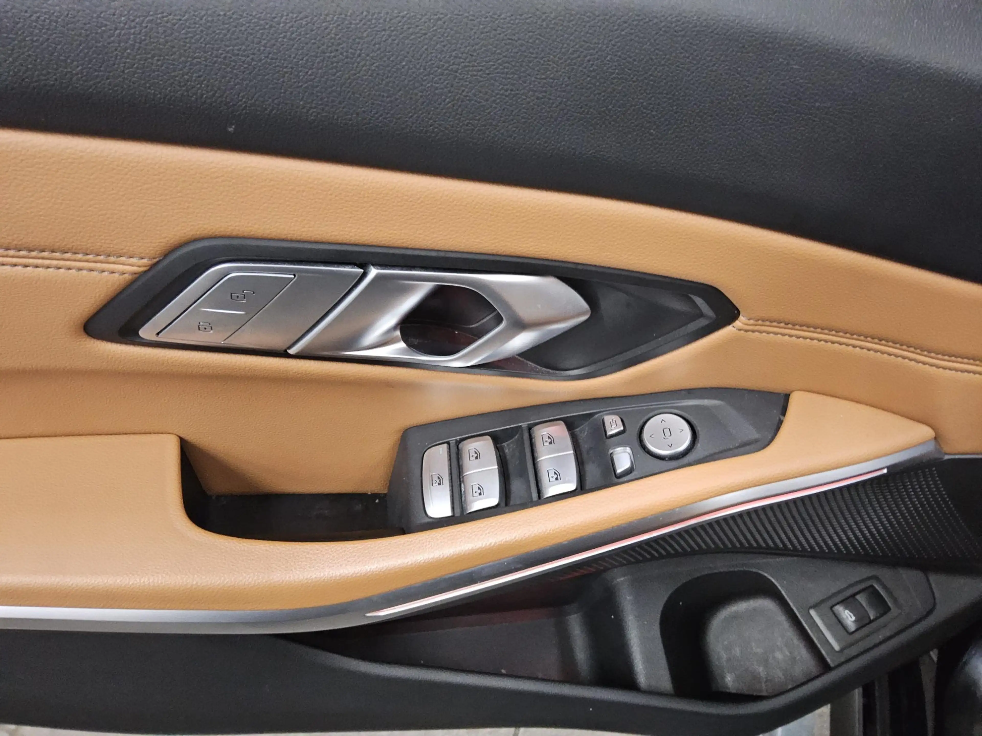 BMW 330 330DA LEDER NAVI SPORTSITZE RADIO TEMPO MFL PANO SHZ VC PDC ACC SOUND LED RfK — photo 10