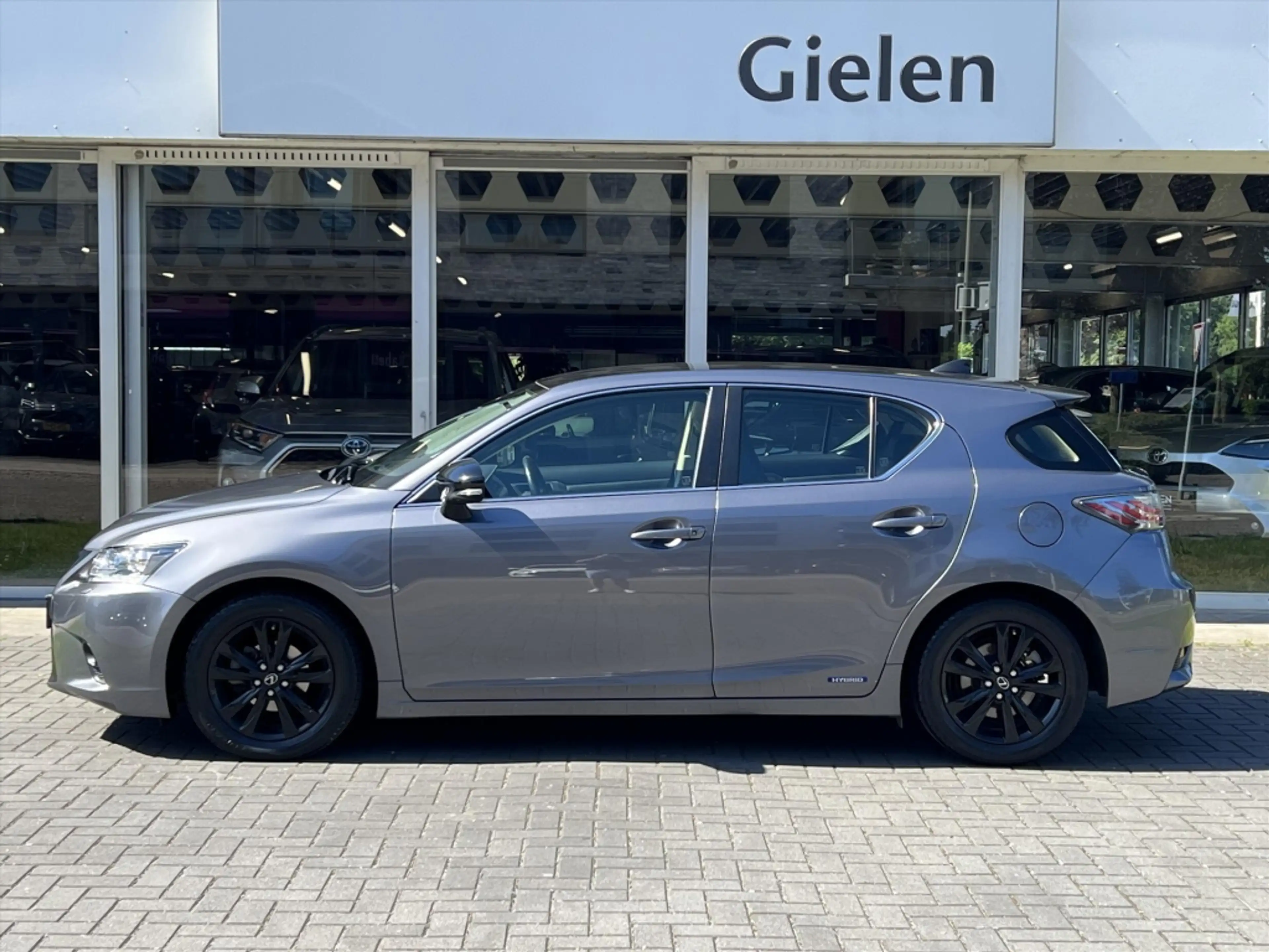 Lexus CT 200h Executive | Half leer, Parkeersensoren, Stoelverwa — photo 2