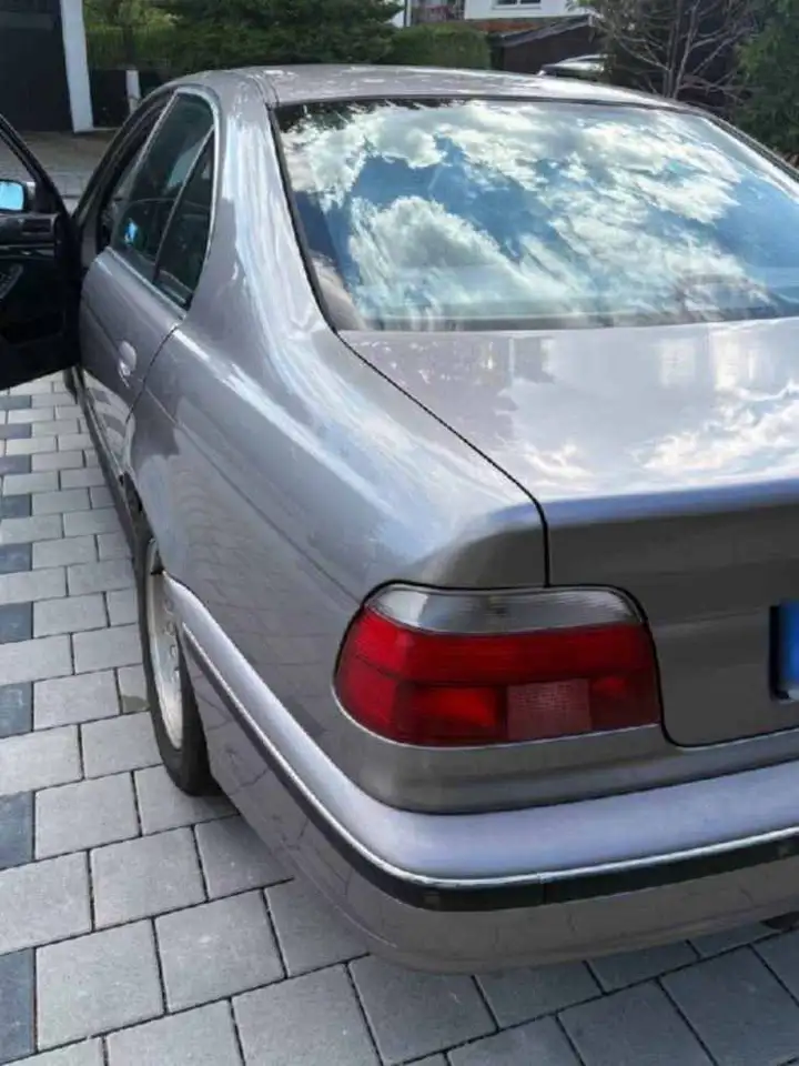 BMW 523 i E39, foto 3