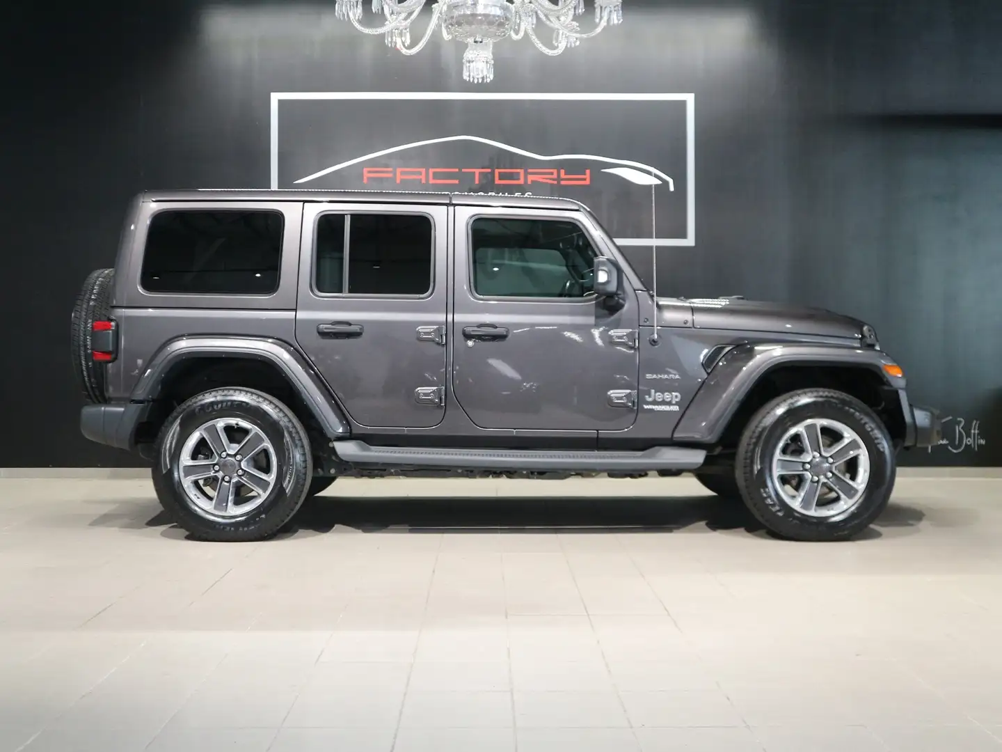 Jeep Wrangler 2.2 MULTIJET 200CH SAHARA COMMAND-TRAC BVA8 Gris - 2