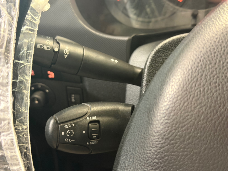 Peugeot Partner 1.6HDI ** 3 PLACES ** GARANTIE 12 MOIS ** — photo 10