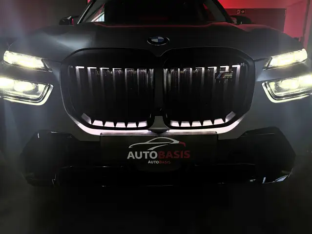 BMW X7 M M60i Individual/Carbon/7-Sitzer/B&W/Massage/Sky Ansicht 11