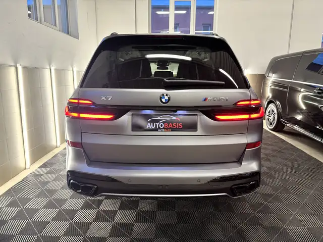 BMW X7 M M60i Individual/Carbon/7-Sitzer/B&W/Massage/Sky Ansicht 9