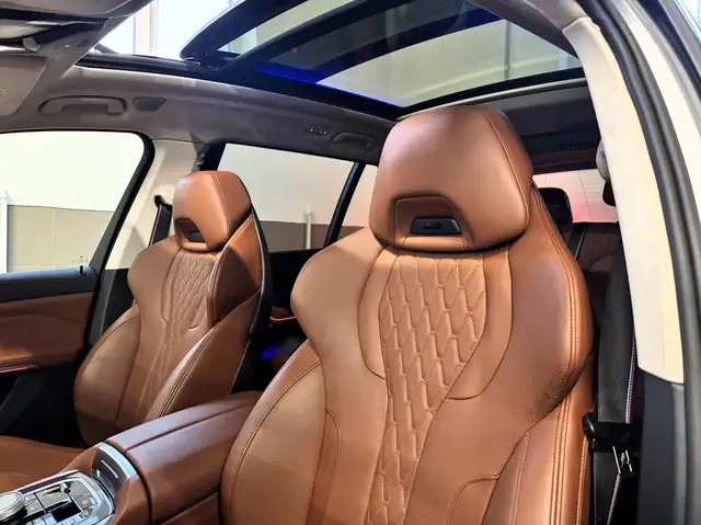 BMW X7 M M60i Individual/Carbon/7-Sitzer/B&W/Massage/Sky Ansicht 14