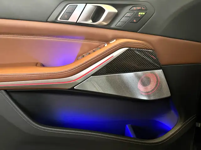 BMW X7 M M60i Individual/Carbon/7-Sitzer/B&W/Massage/Sky Ansicht 16