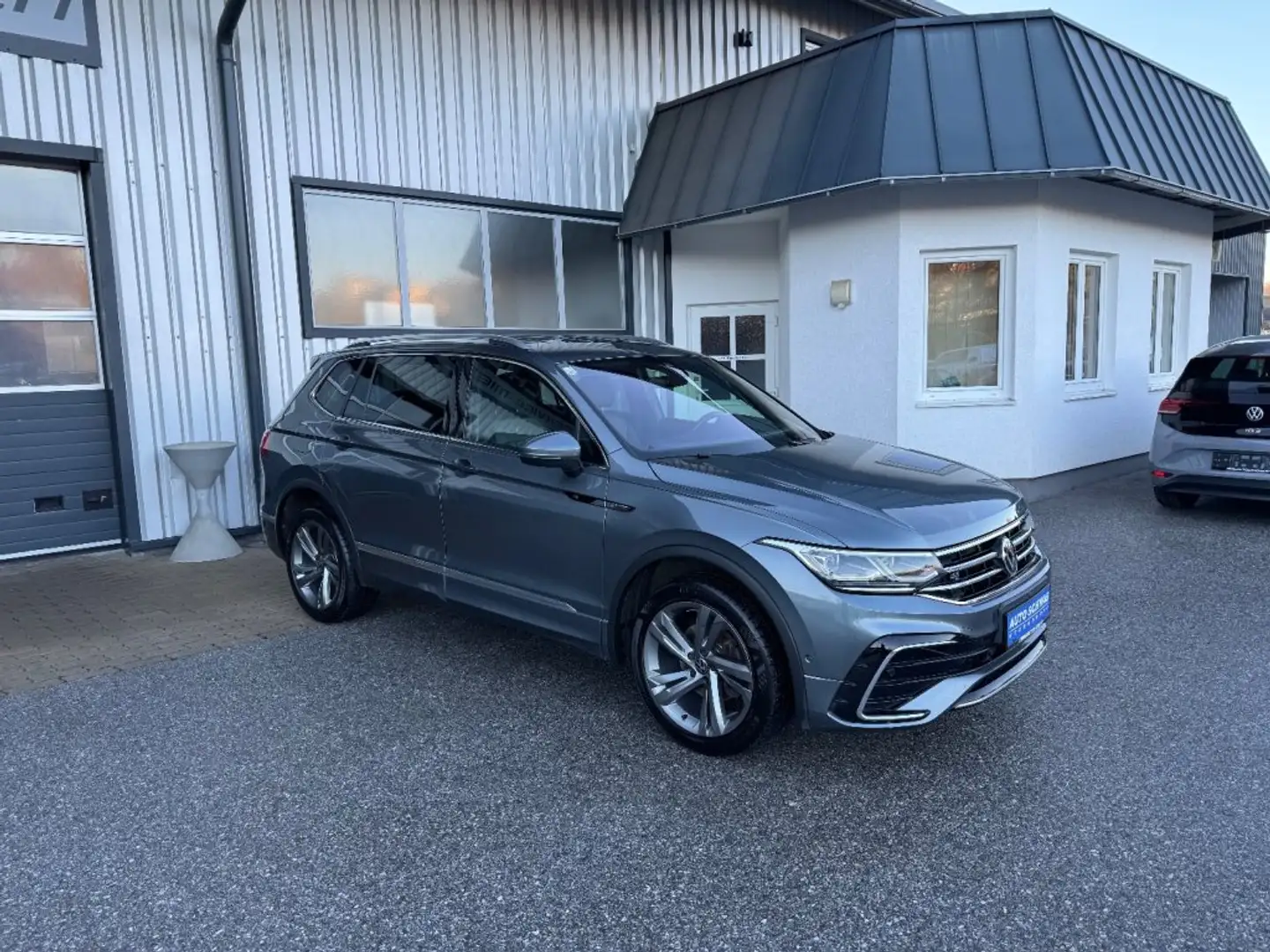 Volkswagen Tiguan DSG 4-motion Allspace R-Line 2.0 TDI Grau - 1