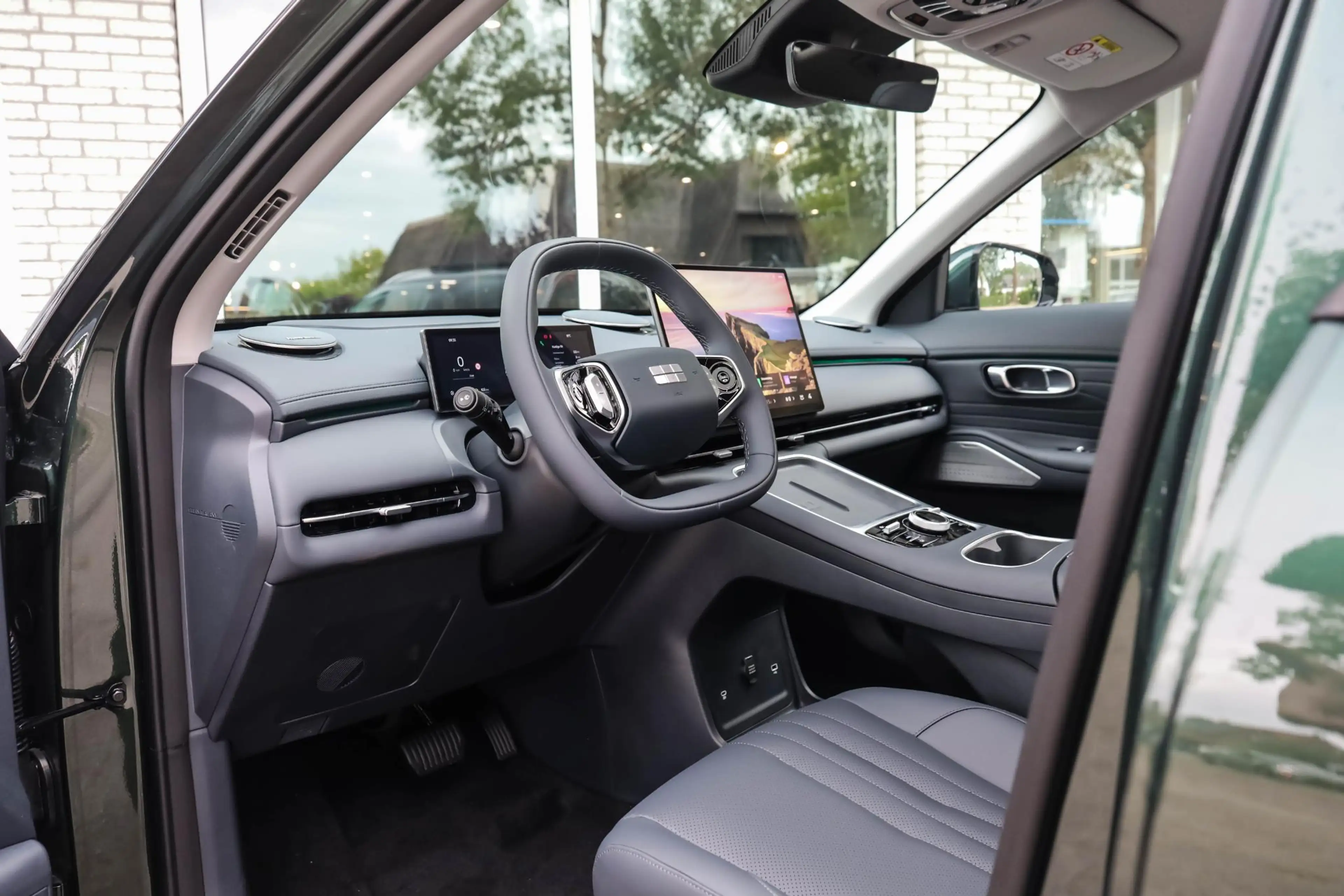 Geely Starray EM-i 1.5 Max+ Pano 360 Camera Stoel verwarming/massage — photo 6