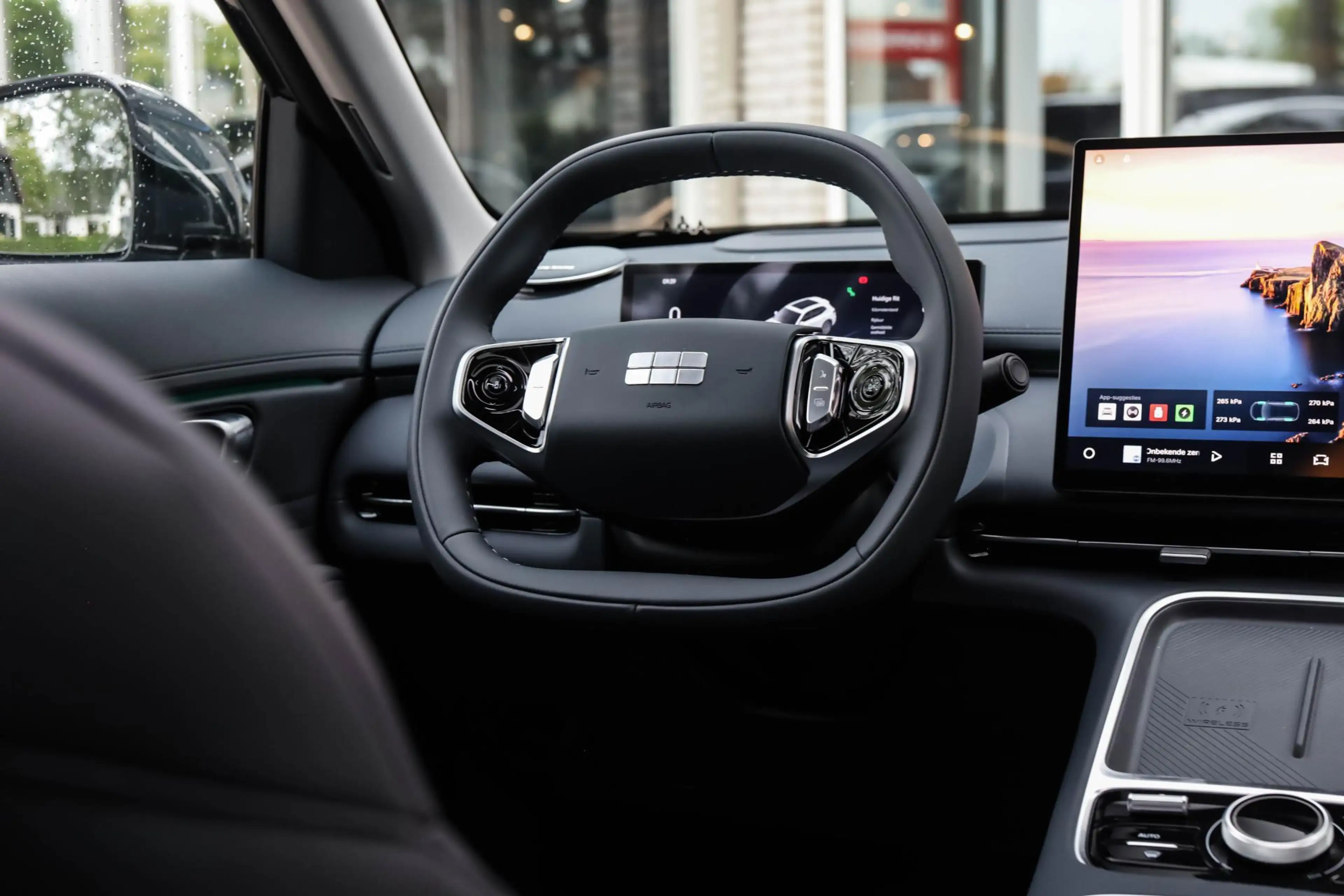 Geely Starray EM-i 1.5 Max+ Pano 360 Camera Stoel verwarming/massage — photo 13