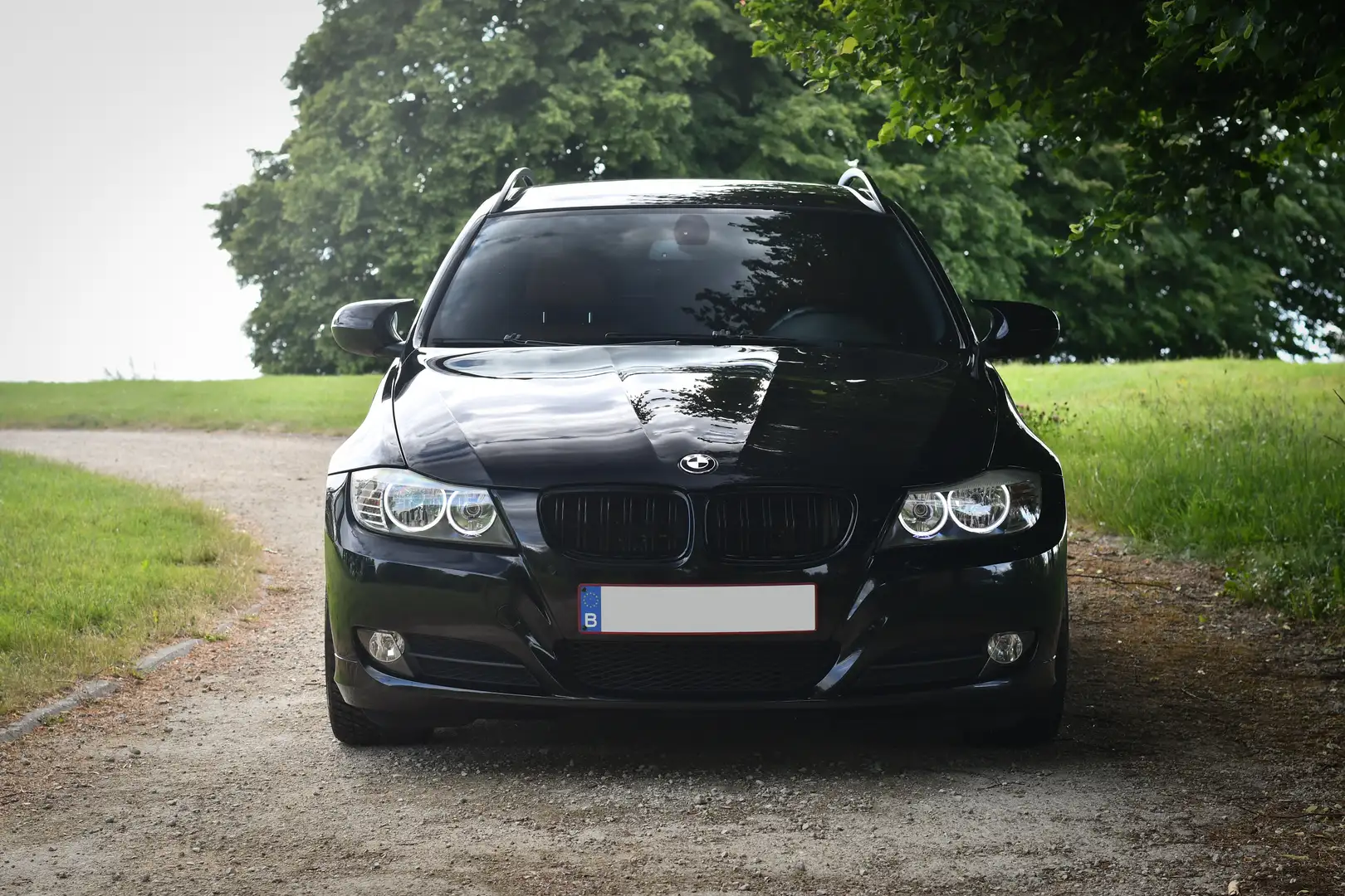 BMW 320 TOURING Noir - 2