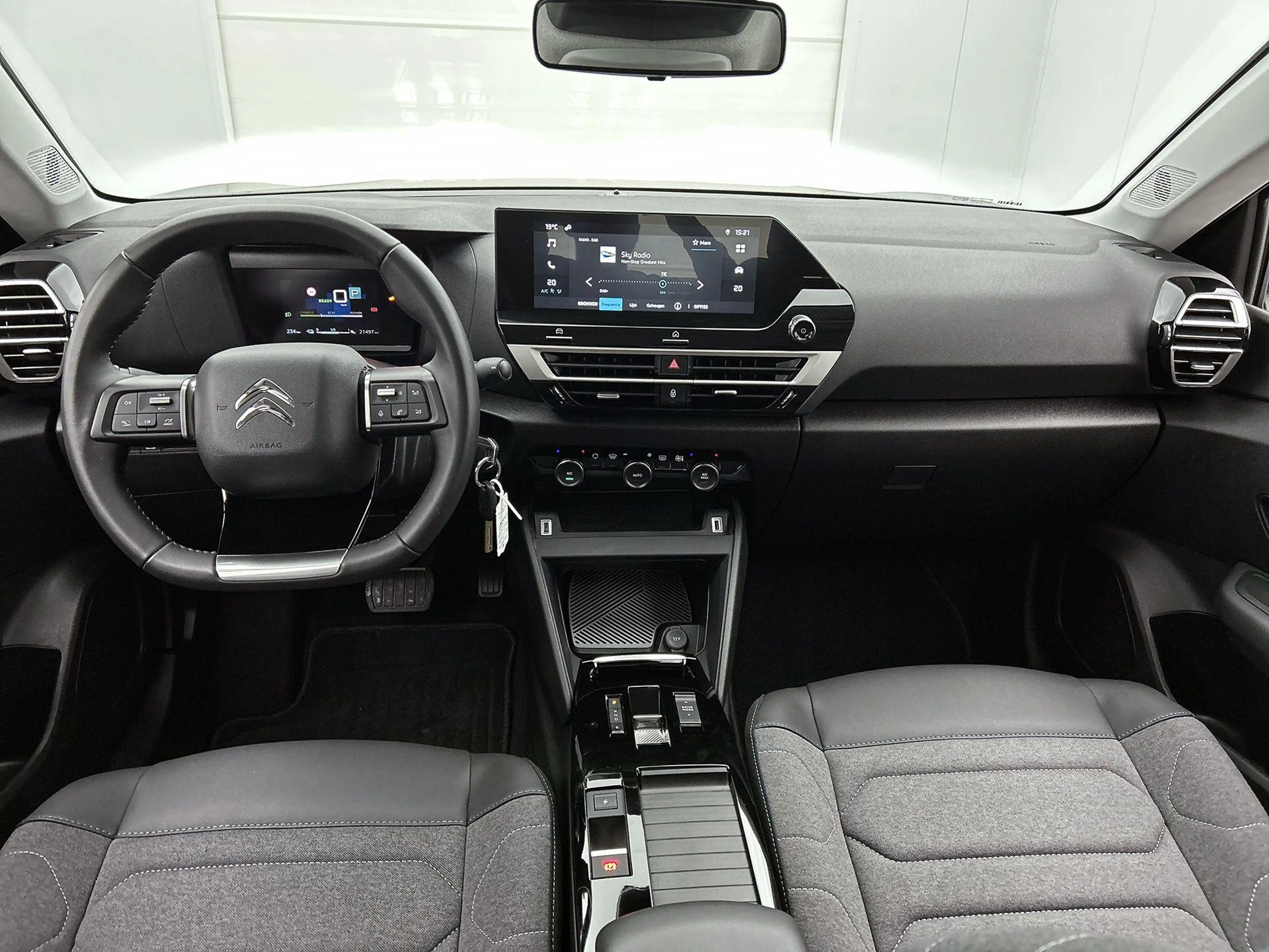 Citroen E-C4 X You 50 kWh 136pk | Accu 99% | Lage kilometerstand — photo 13