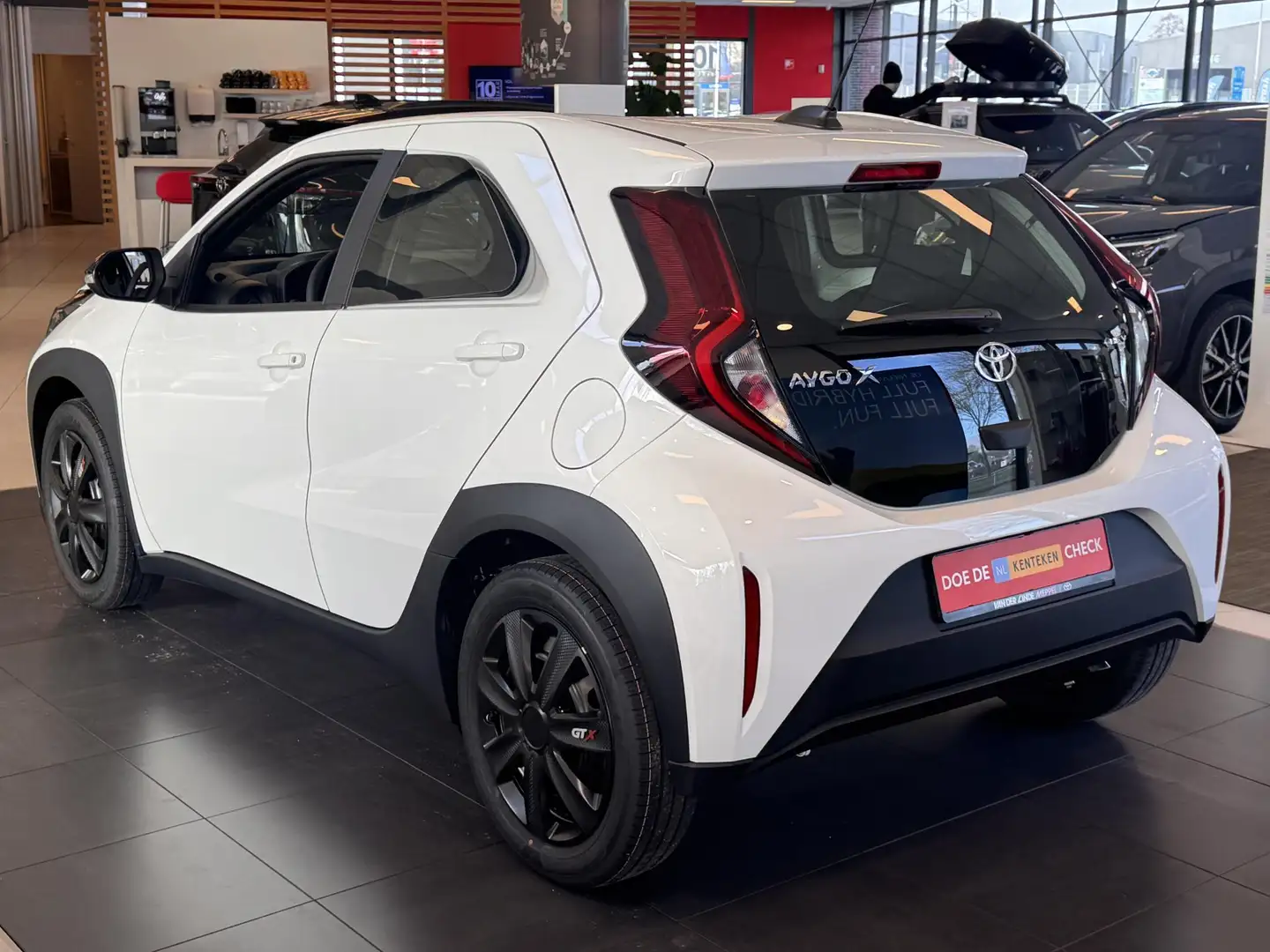 Toyota Aygo X Hybrid 115 Play Cruise Clima Camera Weiß - 2