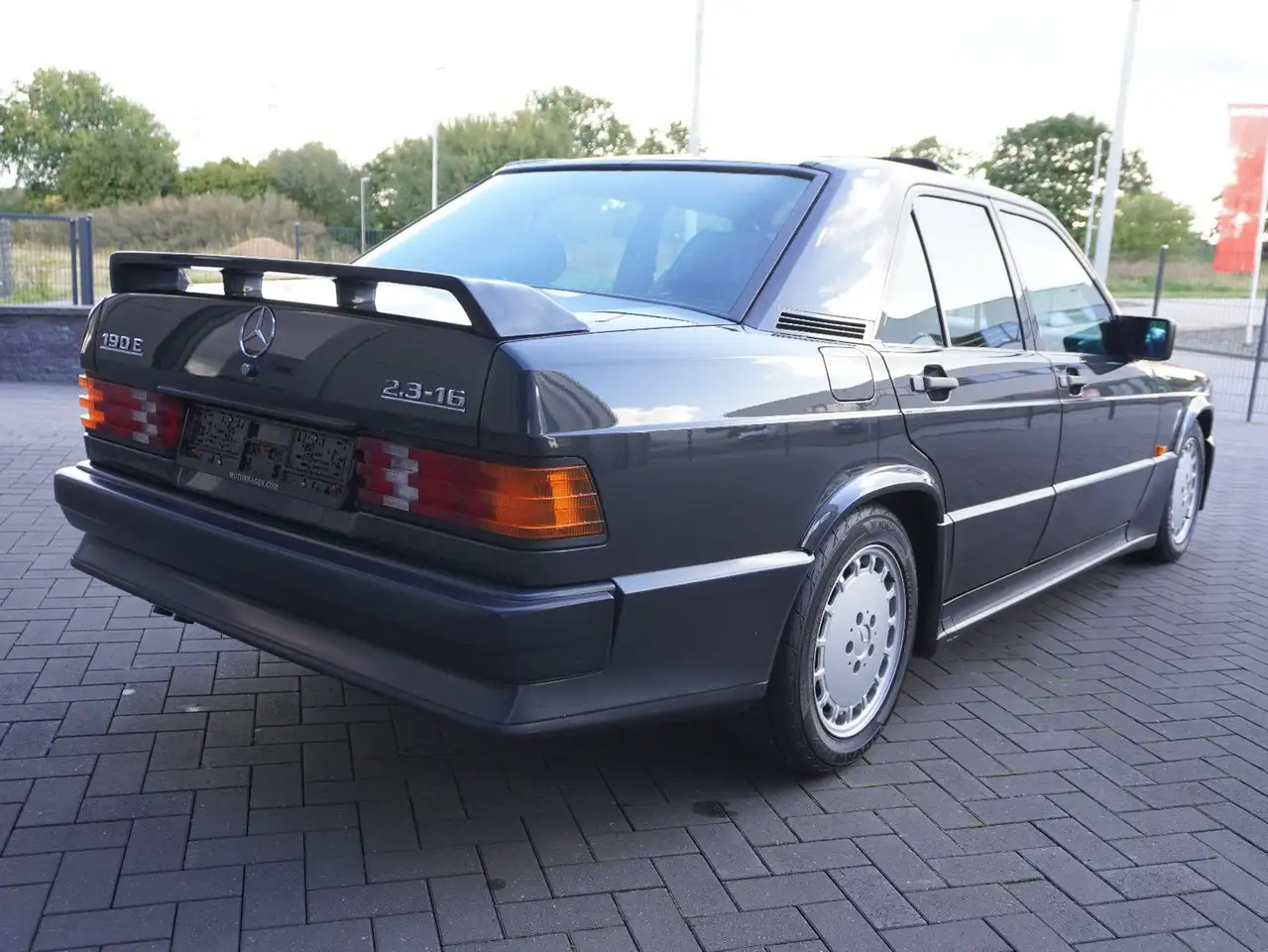 Mercedes-Benz 190 E 2,3 16 V, foto 4