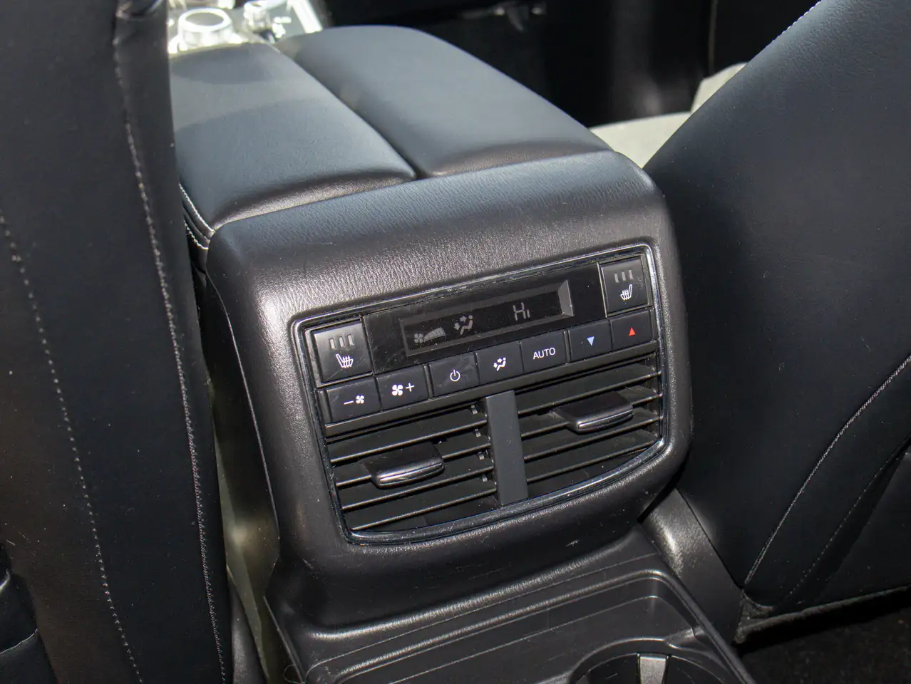 Mazda CX-9 снимка Mazda CX-9