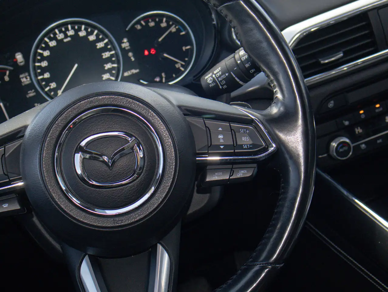 Mazda CX-9 снимка Mazda CX-9