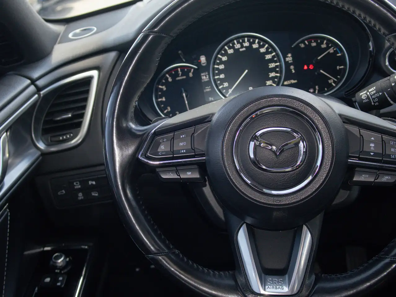 Mazda CX-9 снимка Mazda CX-9
