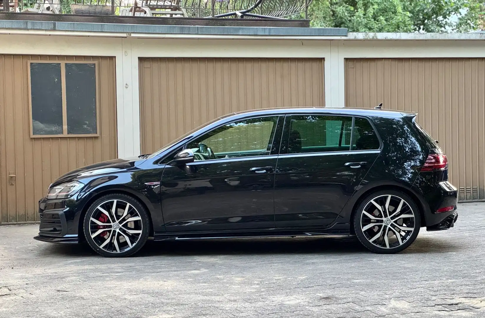 Volkswagen Golf VII GTI Performance DSG LED Pano Noir - 2