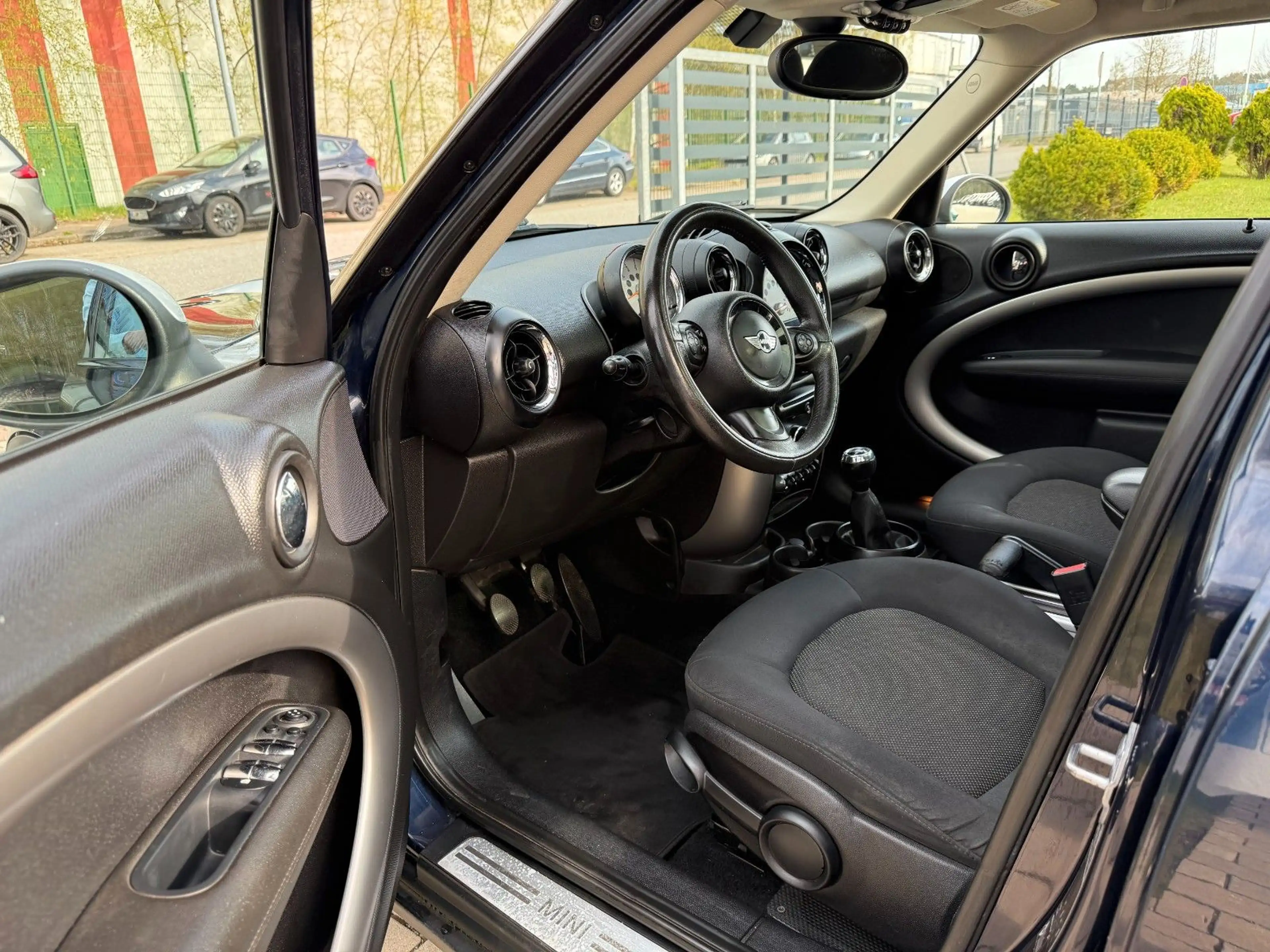 MINI Cooper D Countryman(Insp.neu/Tüv 05.27/ab.AHK) — photo 5