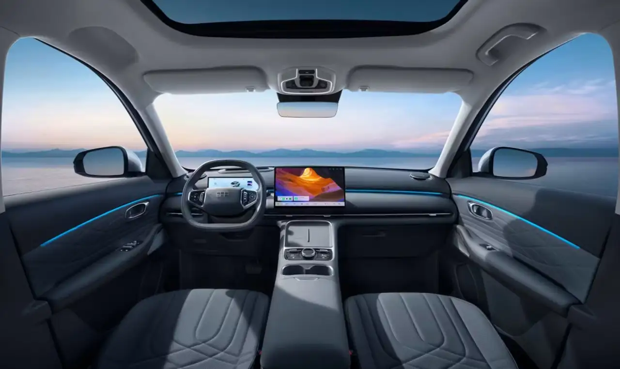 Geely Starray EM-i 2026