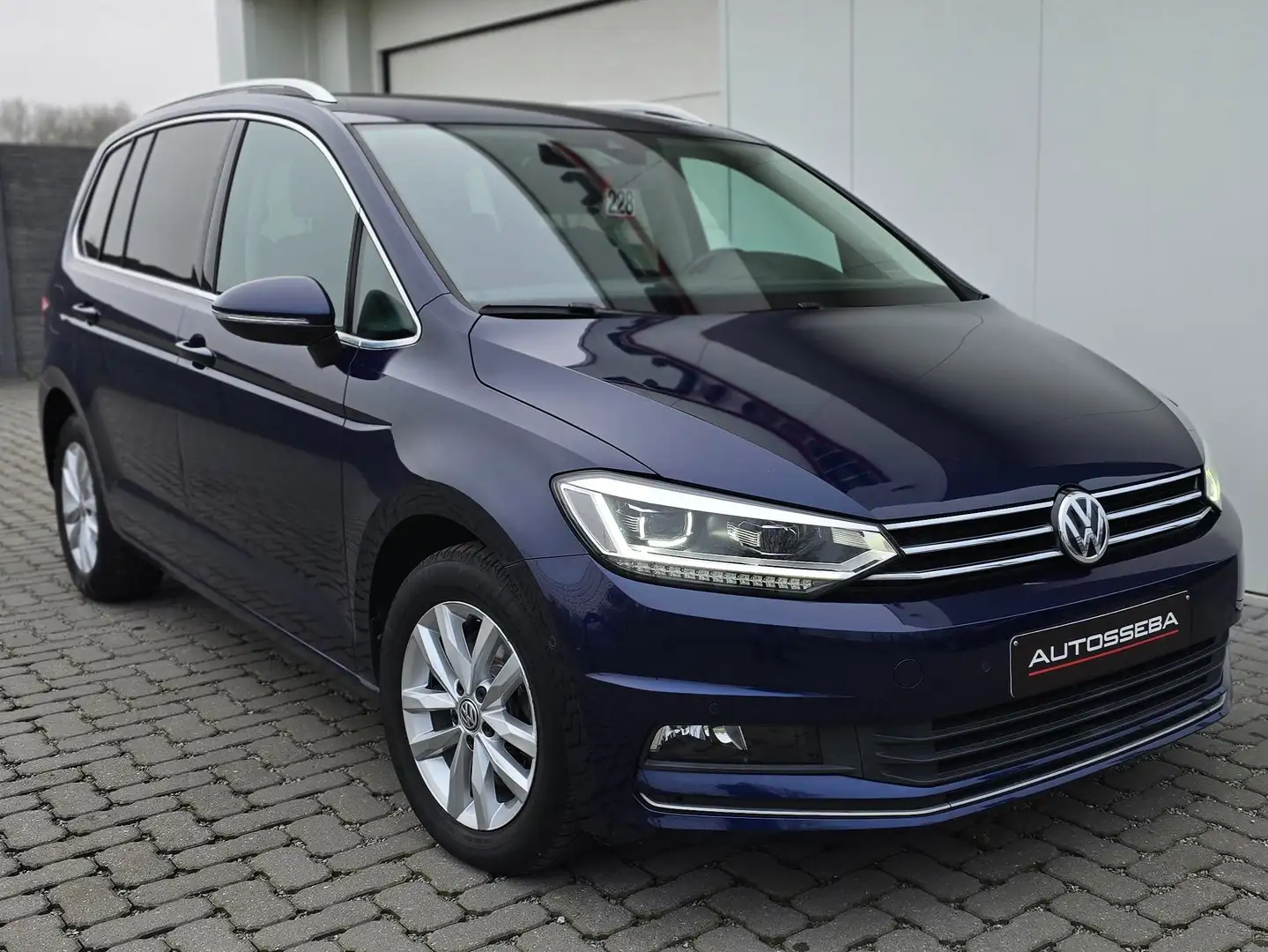 Volkswagen Touran 1.6 TDi SCR Highline DSG 7Zitp/Navi/Garantie Azul - 2
