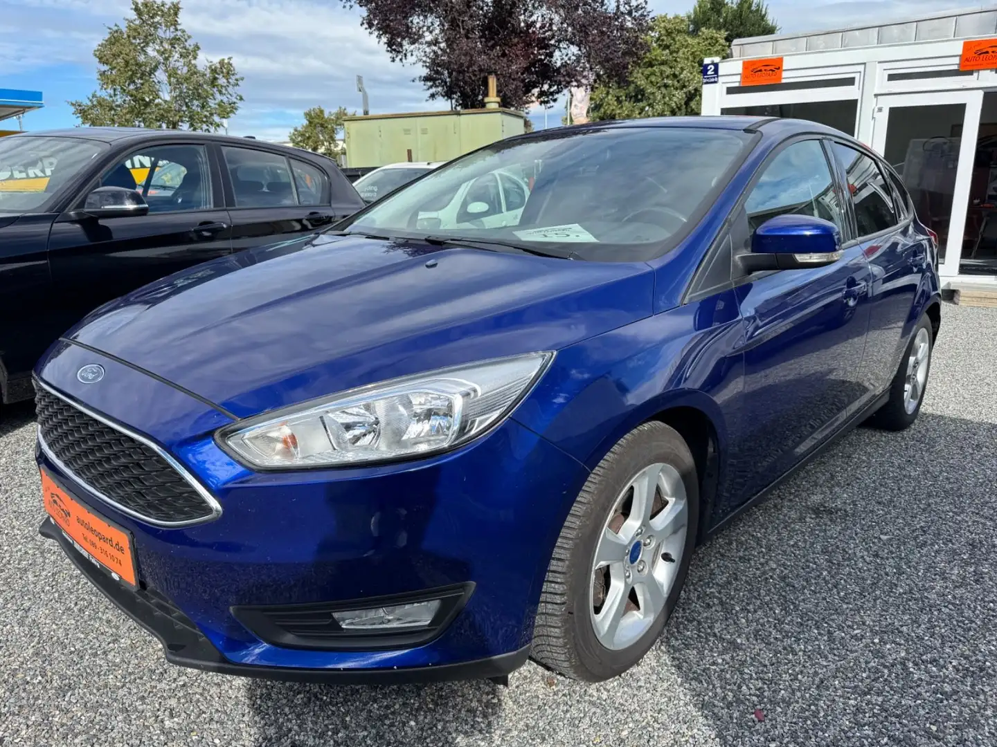 Ford Focus Lim. Business 1,0 Blau - 2