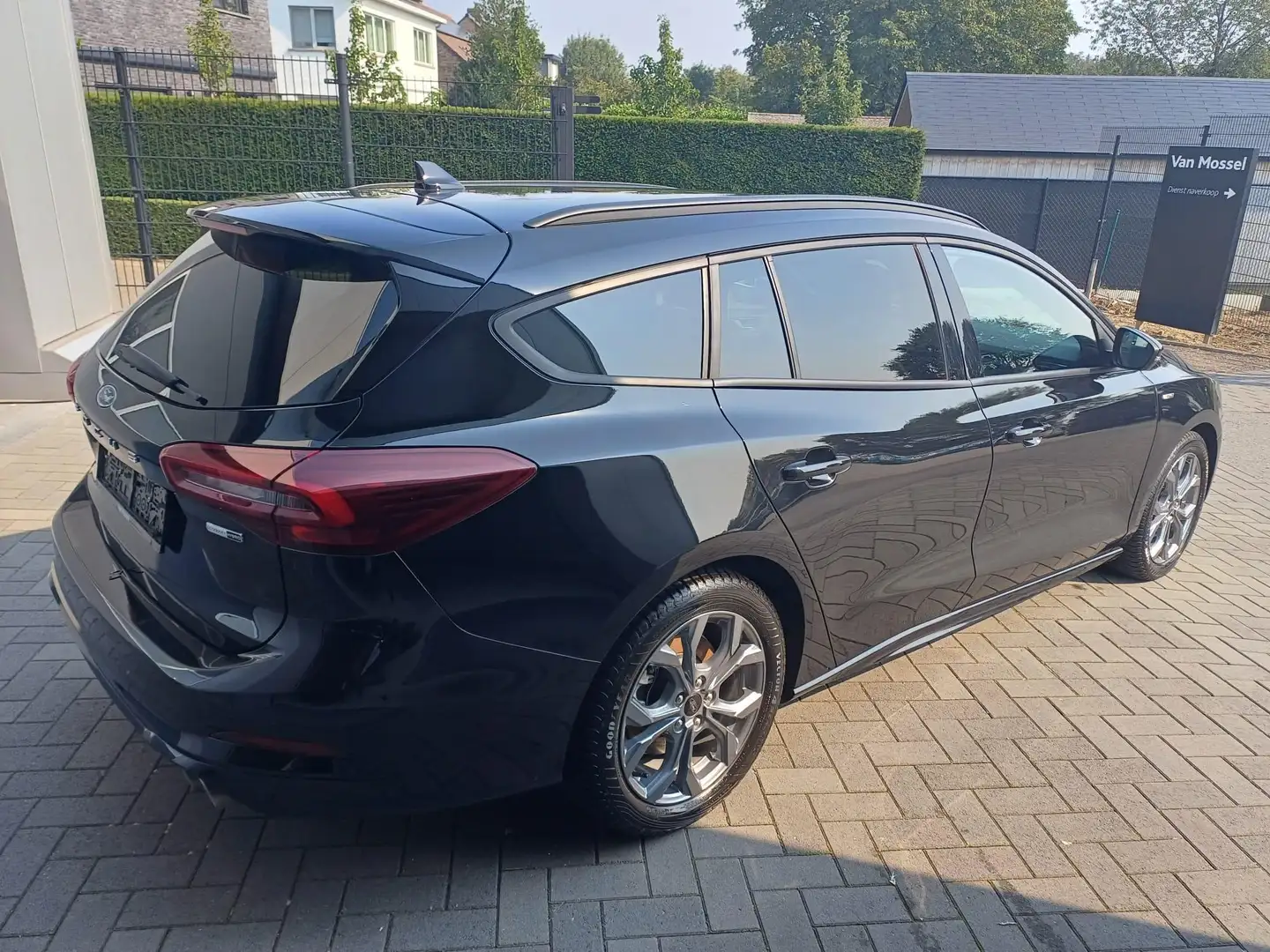 Ford Focus Clipper ST Line Style|Automaat||Camera|Carplay Zwart - 2